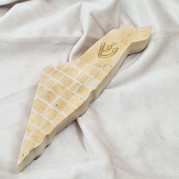 נרתיק מזוזה בצורת מפת ישראל מאבן ירושלים