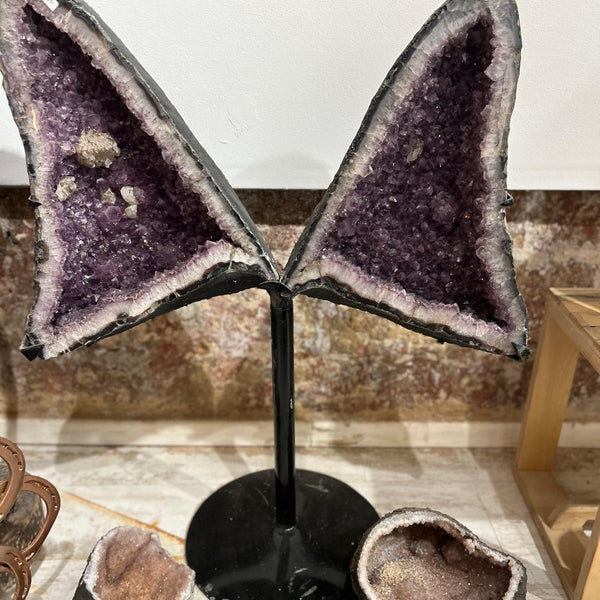 גיאודות של פרפר אמטיסט