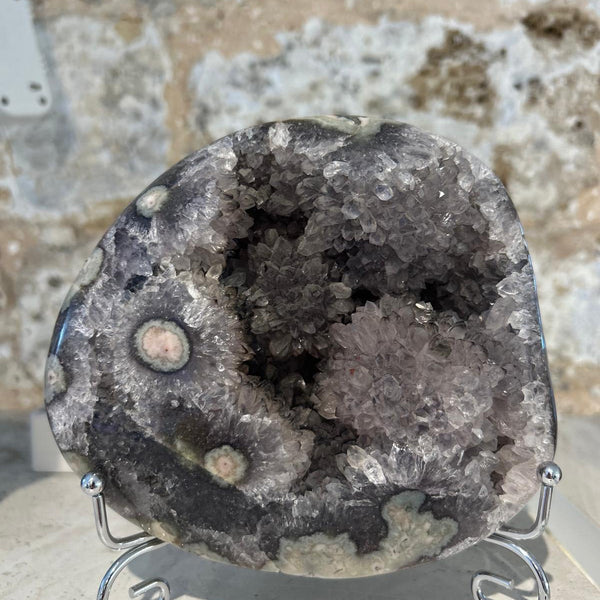 מושבת פרחים אמטיסט יפה