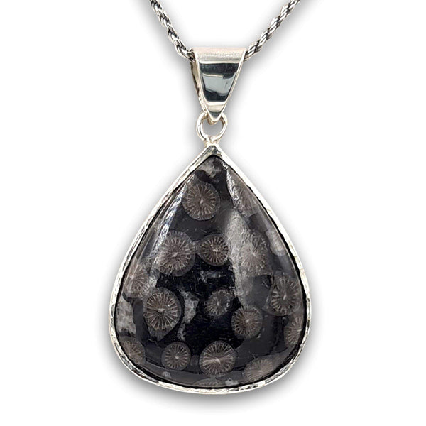 Teardrop silver Pendant - Black Fossil